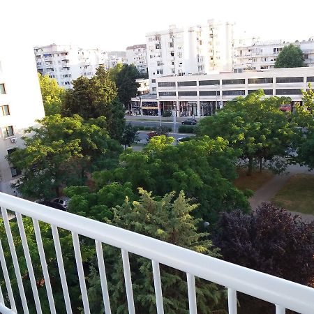 Holiday Home Duka'S บาร์ ภายนอก รูปภาพ