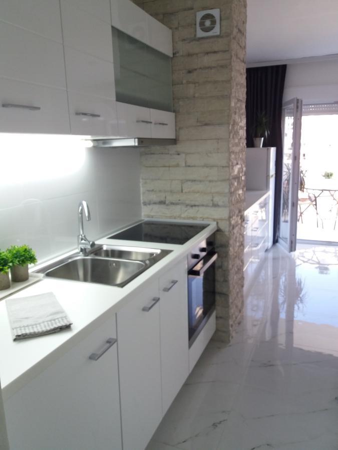 Holiday Home Duka'S บาร์ ภายนอก รูปภาพ