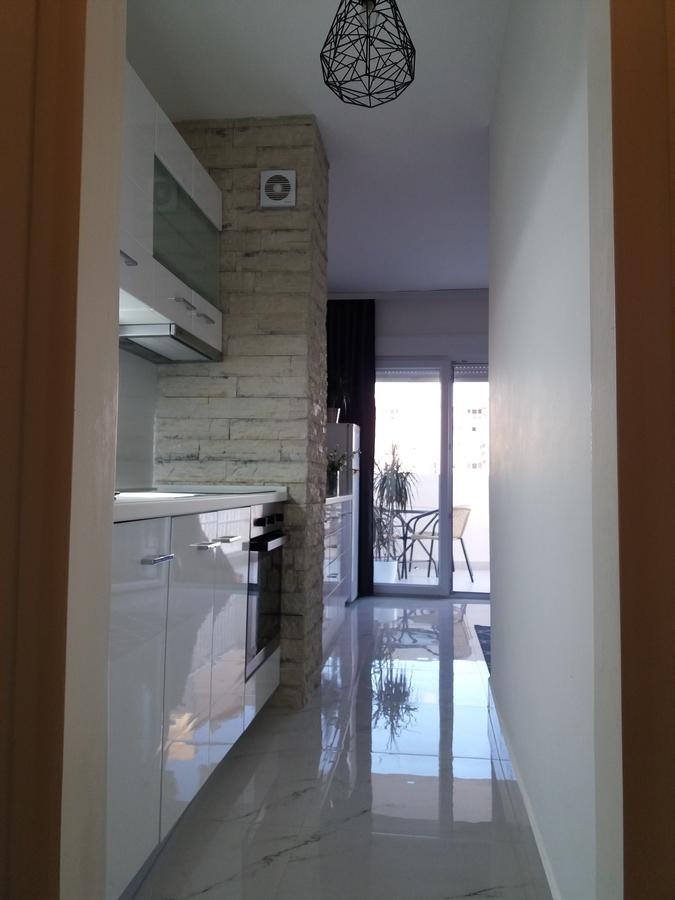 Holiday Home Duka'S บาร์ ภายนอก รูปภาพ