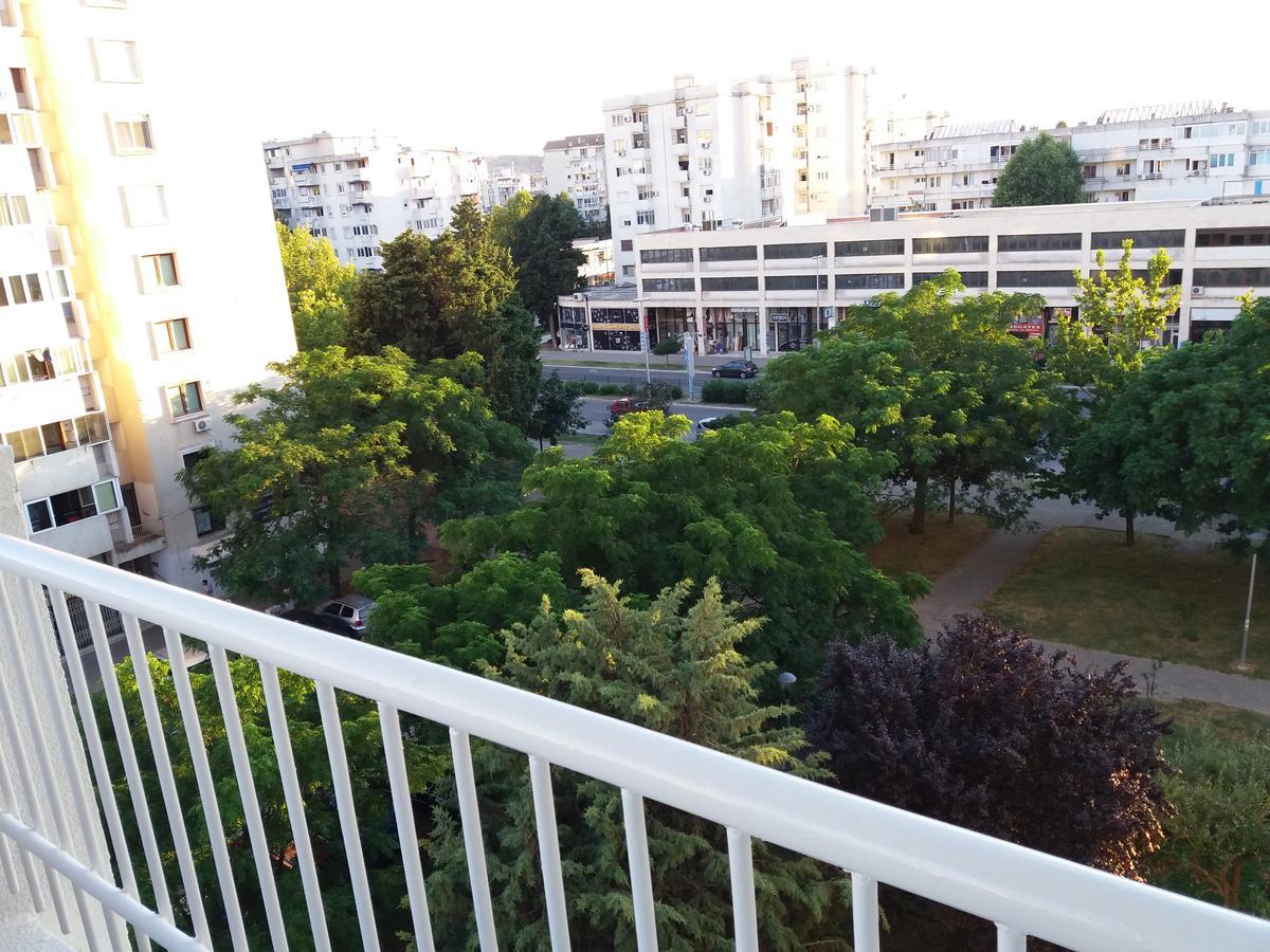 Holiday Home Duka'S บาร์ ภายนอก รูปภาพ